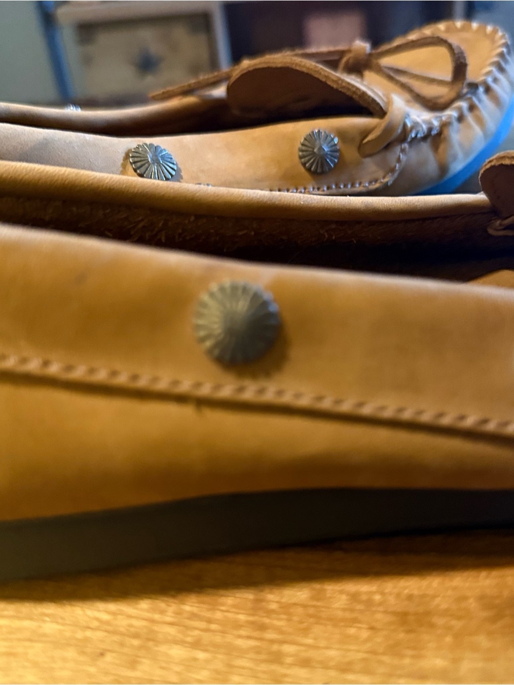 Women’s Tan Minnetonka Soft Suede Slip On Moccasin Loafers - Sz 10 - Pre Loved! - Picture 9 of 9